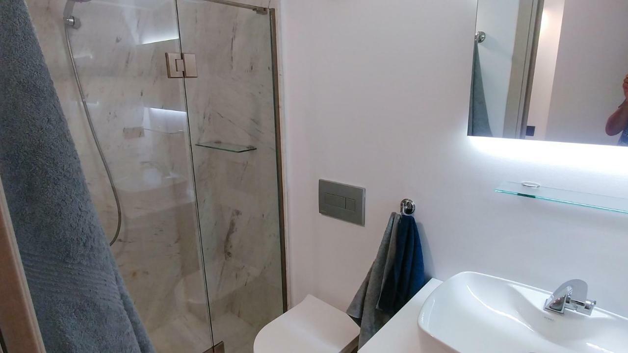 Opensky Lux Apartment Kallithea  Exterior photo